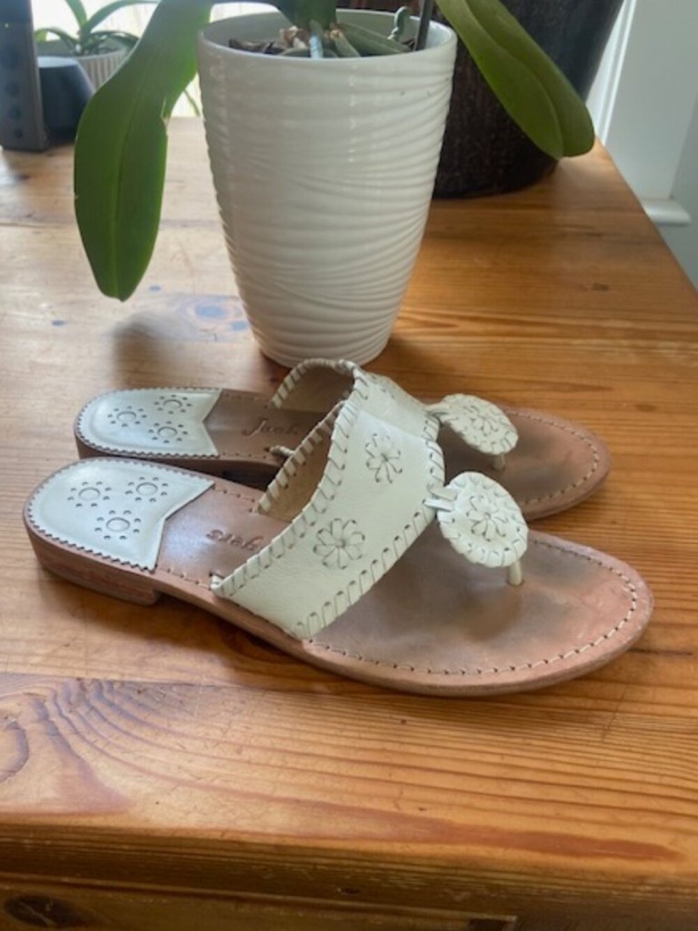 White Jack Rogers Size 7.5 Sandals